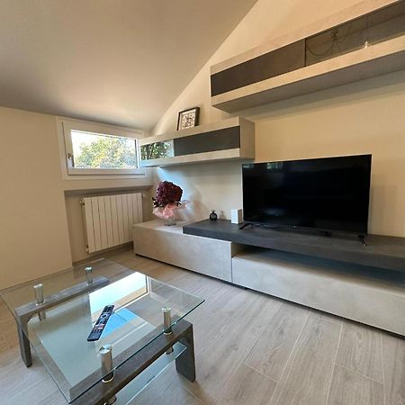 Apartament Mansarda G.A. Clusone Zewnętrze zdjęcie