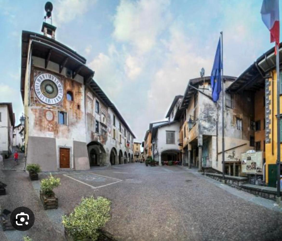 Apartament Mansarda G.A. Clusone Zewnętrze zdjęcie